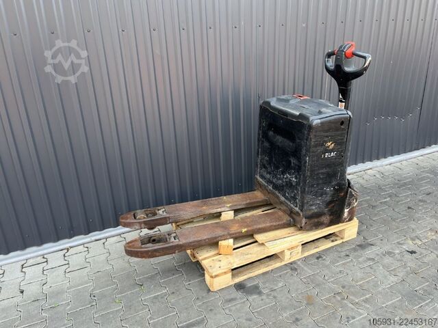 Kézi raklapemelő Linde T16
