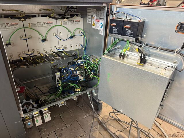 Industrial robot KUKA KR360 R2830