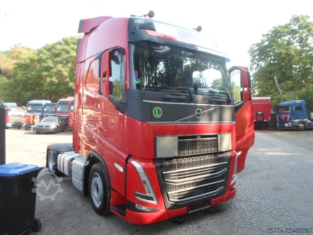 Volumen SZM VOLVO FH 500/ Globetrotter/ Low Deck