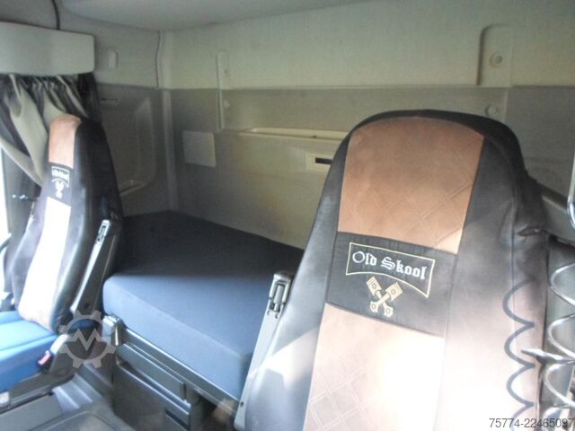 Volumen SZM VOLVO FH 500/ Globetrotter/ Low Deck