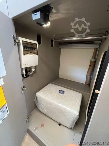 Teilintegriertes Wohnmobil BÜRSTNER Campeo TD 691 G | Autom. | Solar | Markise |