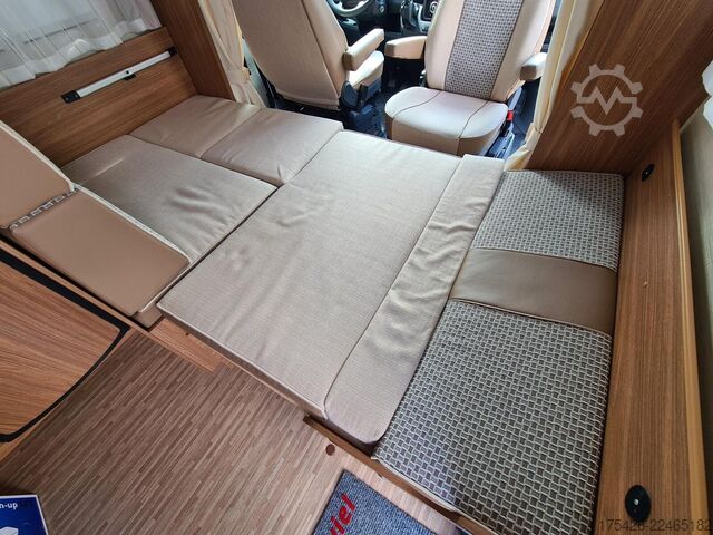 Camper semintegrato CARADO T 345 *SAT + TV*Panorama-Dach*Markise*AHK*