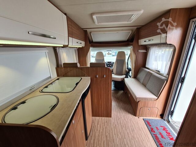 Camper semintegrato CARADO T 345 *SAT + TV*Panorama-Dach*Markise*AHK*