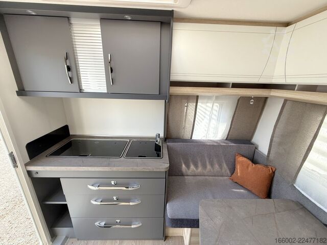 Campingvogn HOBBY De Luxe 400 SFe Modelljahr 2027 ausgestellt!