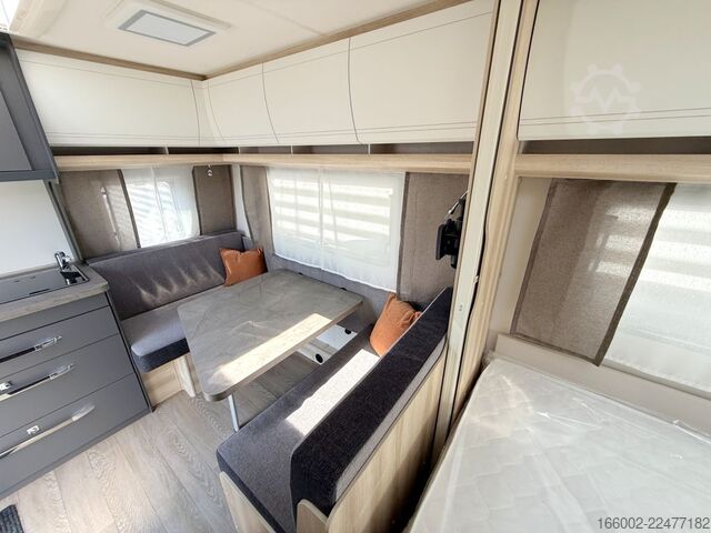 Campingvogn HOBBY De Luxe 400 SFe Modelljahr 2027 ausgestellt!