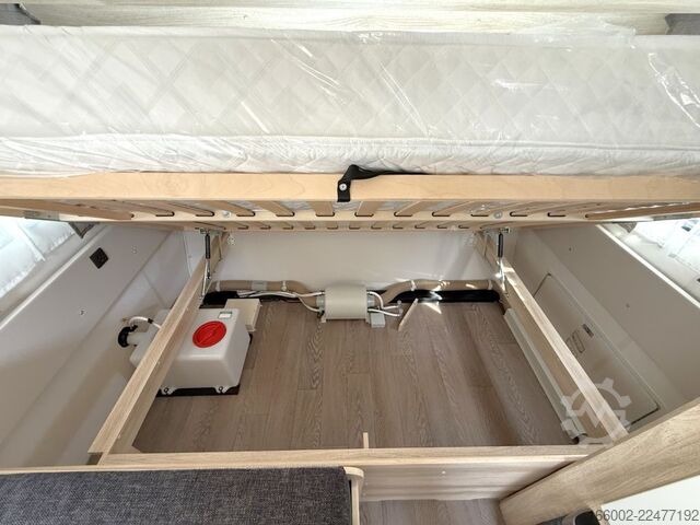 Campingvogn HOBBY De Luxe 490 KMF Modelljahr 2027 ausgestellt!
