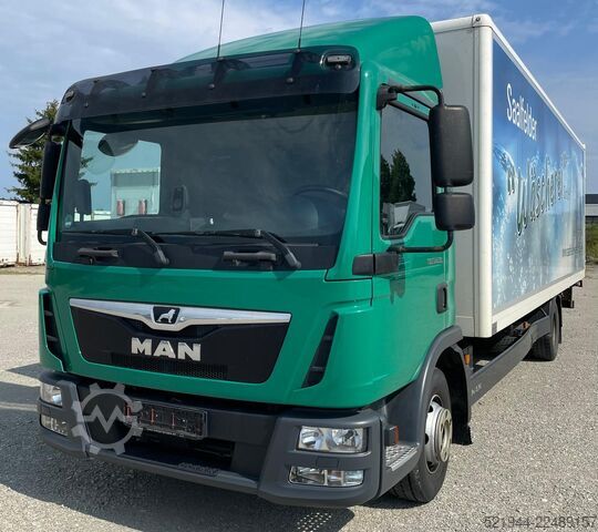 Box truck MAN TGL 12.250 Koffer Ladebordwand BÄR Navi
