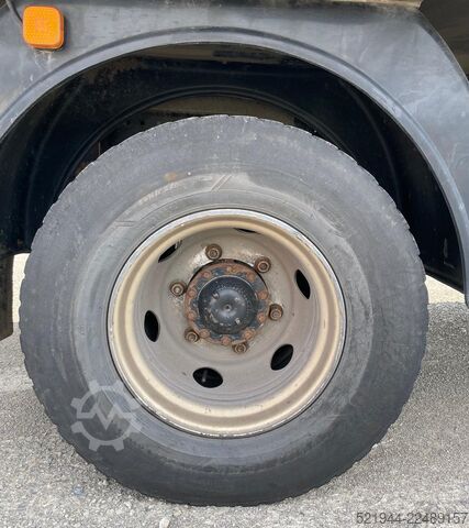Box truck MAN TGL 12.250 Koffer Ladebordwand BÄR Navi
