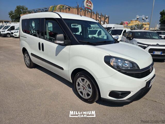 Minibus FIAT DOBLÒ 5 POSTI 1.6MJT 2022 KM 108000