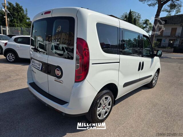 Minibus FIAT DOBLÒ 5 POSTI 1.6MJT 2022 KM 108000
