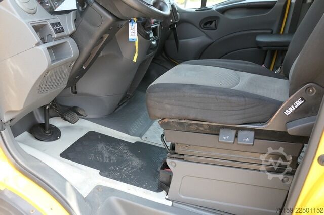 Skåpbil iveco Daily 35 S11 C30C AUTOMATIK KAMERA Regale LUFT DURCHGANG EURO-5 CoC