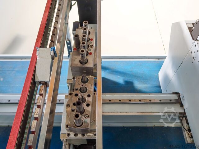 Perforadora continua WEEKE BST 500