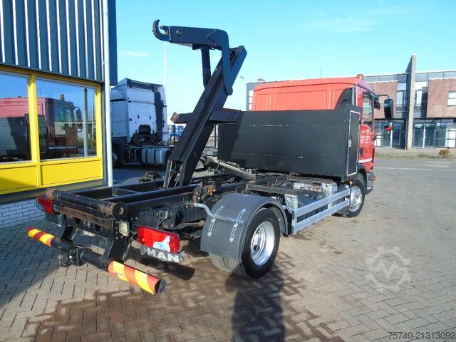 Containertransport (haakarmsysteem) MAN TGL 8.150 + EURO 6