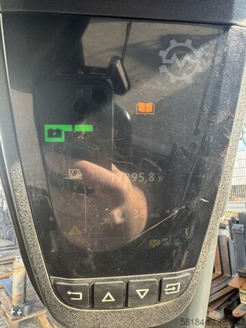 Electric 3-wheel forklift Linde E20L-02