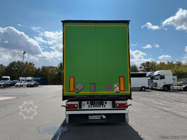 Ανοιχτό ημιρυμουλκούμενο με μουσαμά SCHMITZ CARGOBULL SCS 24/L EDSCHA XL GETRÄNKE