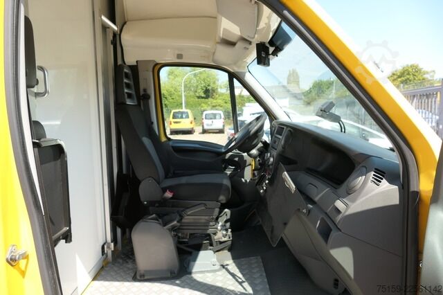Vrachtwagen met bakwagen iveco Daily 50C15 COC