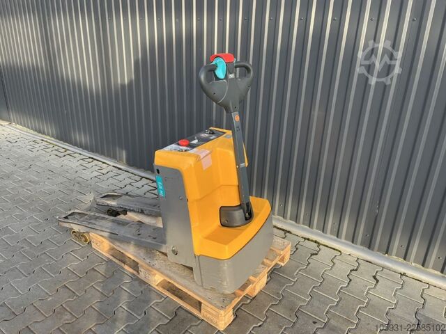 Electric Pallet Truck Jungheinrich EJEM13
