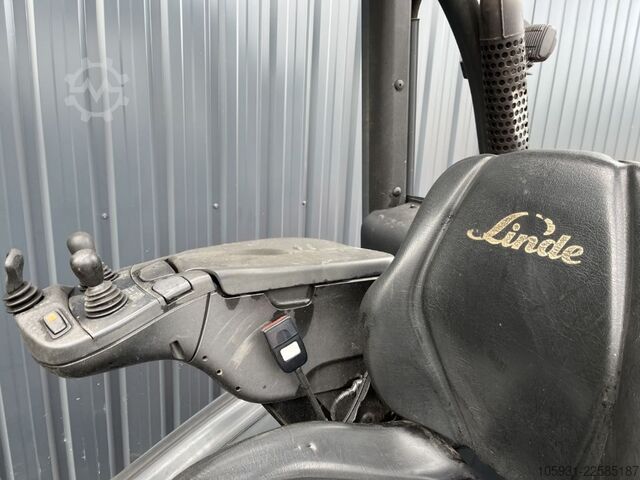 Dízelüzemű targoncá Linde H45D-02