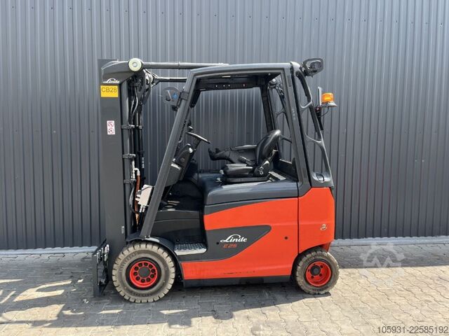 Elektromos négykerekű targonca Linde E25H-01/600