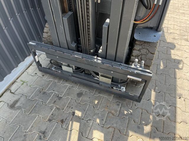 Elektromos négykerekű targonca Linde E25H-01/600