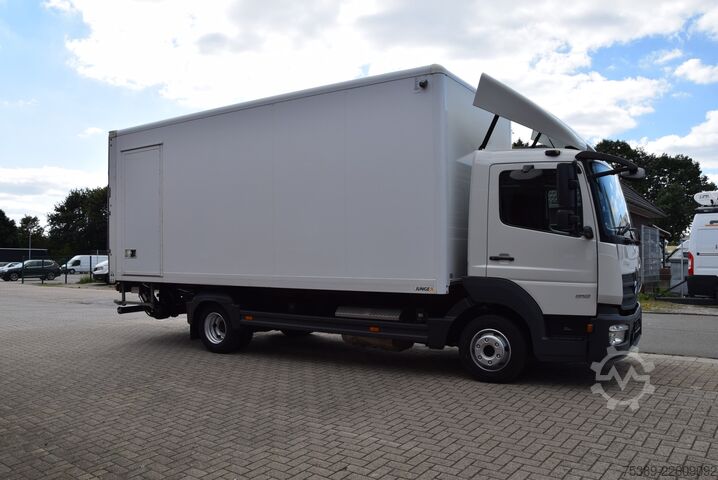 Box van Mercedes-Benz Atego II  818 Koffer LBW 1500KGAutomatik Tempo