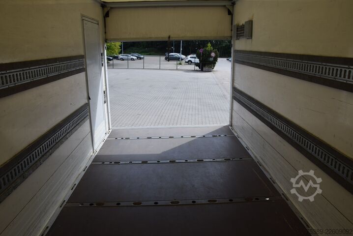 Box van Mercedes-Benz Atego II  818 Koffer LBW 1500KGAutomatik Tempo