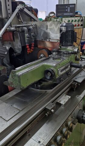 Rectifieuse cylindrique TOS BUAJ 28
