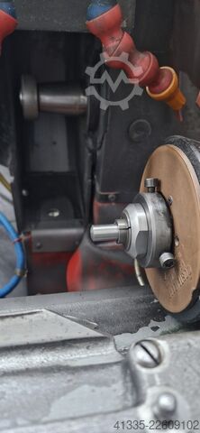 Rectifieuse cylindrique TOS BUAJ 28
