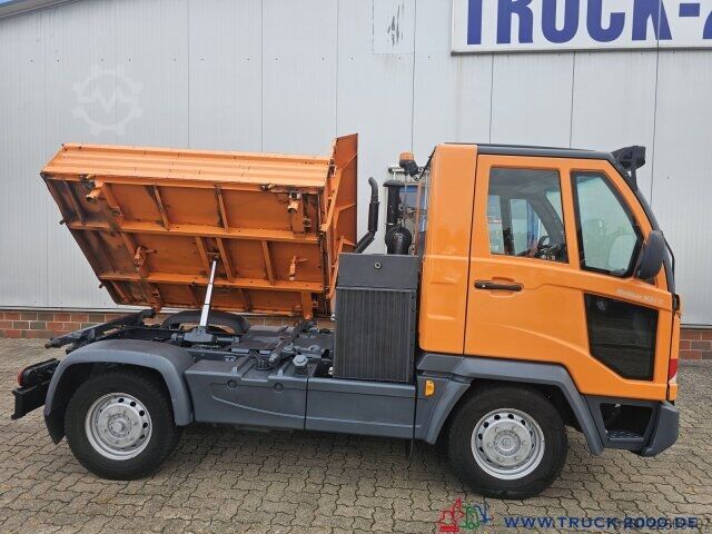Furgão de teto alto Multicar M 31 C 4x4 3S. Kipper + Kommunalplatte + 2x AHK