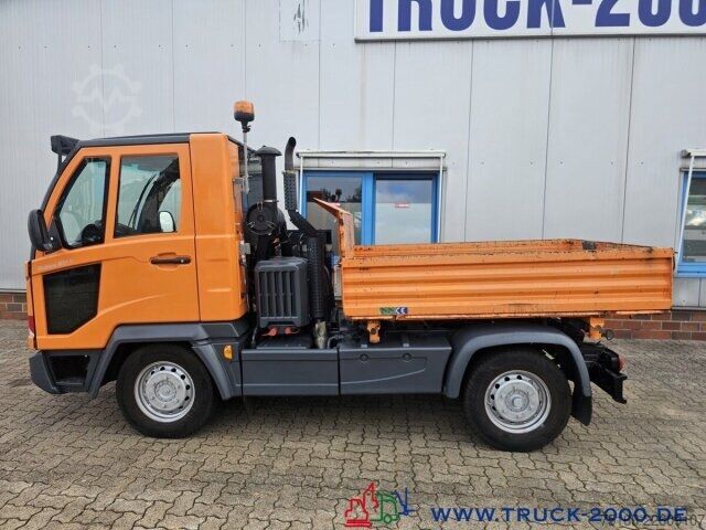 Furgão de teto alto Multicar M 31 C 4x4 3S. Kipper + Kommunalplatte + 2x AHK