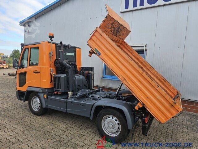 Furgão de teto alto Multicar M 31 C 4x4 3S. Kipper + Kommunalplatte + 2x AHK