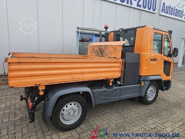 Furgão de teto alto Multicar M 31 C 4x4 3S. Kipper + Kommunalplatte + 2x AHK