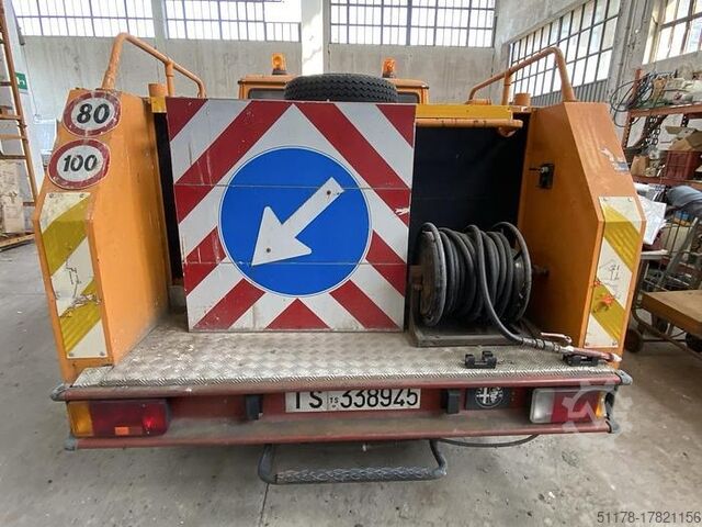 Alfa Lancia 40AR8 Självvattningsmaskin 33 140 km Alfa Lancia 40AR8