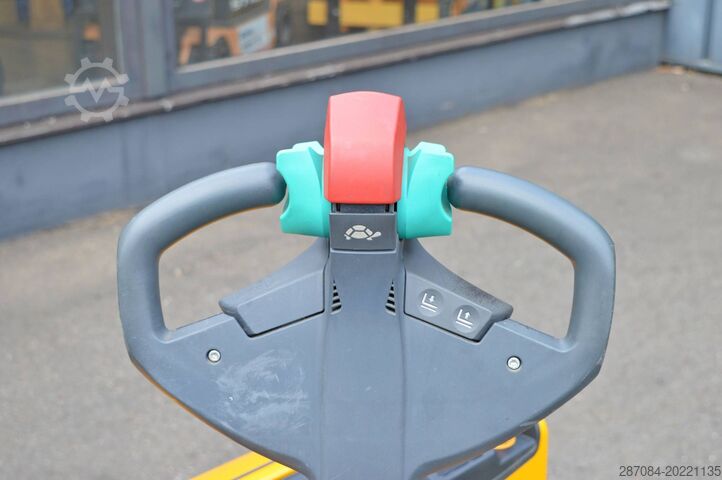 Paletli kamyon Jungheinrich Elektro-Hubwagen EJE 116