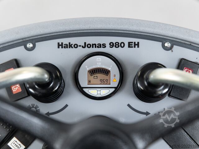 Hako Jonas 980 EH YENİ AKÜ HAWKER Hako Jonas 980 EH - 2011y - 969mth - 7200m²/h