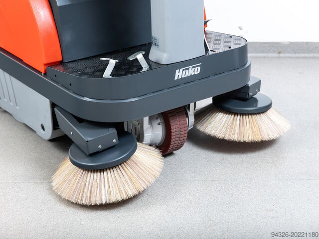 Hako Jonas 980 EH YENİ AKÜ HAWKER Hako Jonas 980 EH - 2011y - 969mth - 7200m²/h