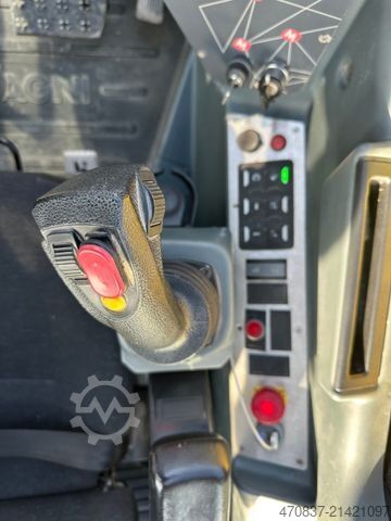 Teleskoparmstapler MAGNI Magni TH 6.10 / 4x4x4 / Funk / 6.000 kg