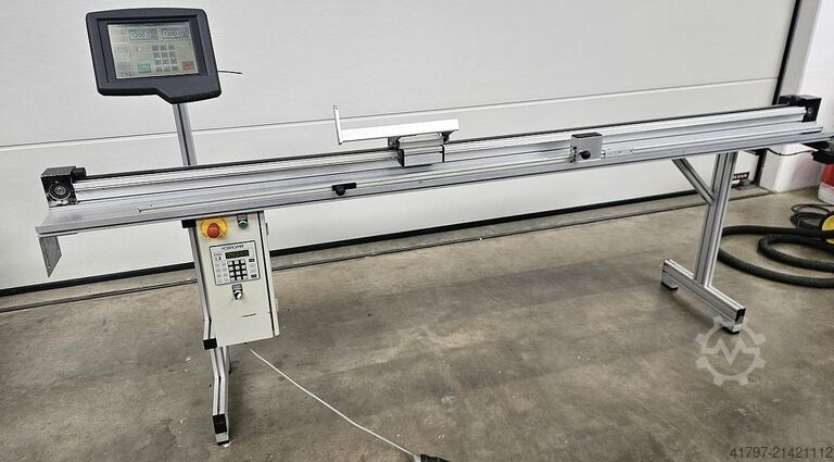 Tope de longitud Hecht Positiomat 525 con calibrador de vidrio. Hecht Positiomat 525