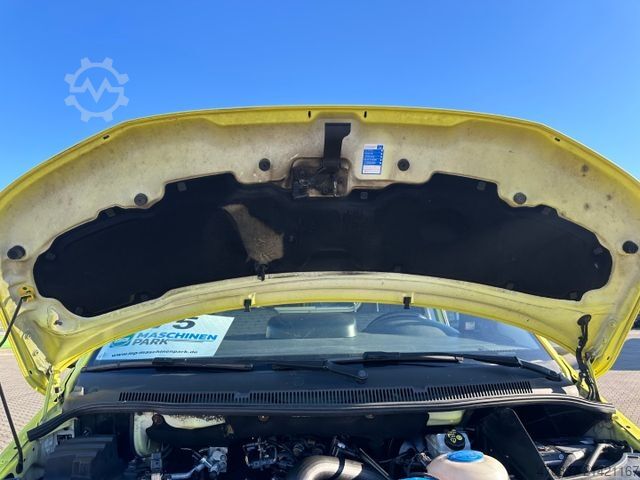 Samochód strażacki VOLKSWAGEN T5 / 4 Motion Allrad / Standklima