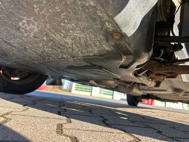 Samochód strażacki VOLKSWAGEN T5 / 4 Motion Allrad / Standklima