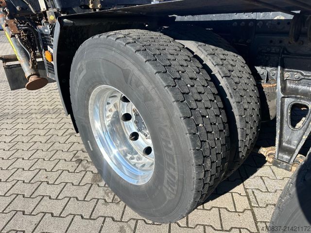 Faházszállító teherautó MAN TGX 26.580 6x4 / Kurzholz / Tajfun 150Z96
