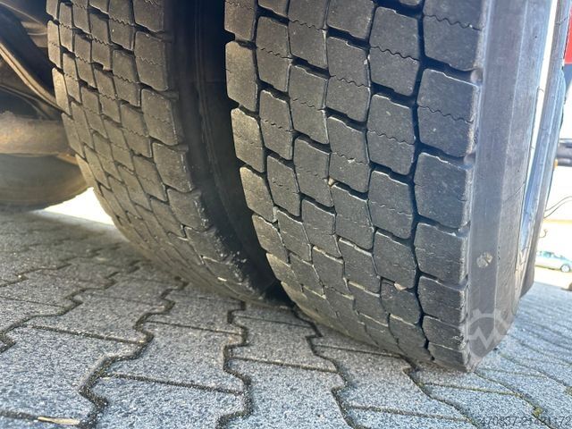 Faházszállító teherautó MAN TGX 26.580 6x4 / Kurzholz / Tajfun 150Z96