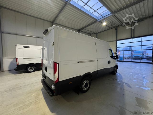 Dobozos furgon IVECO Daily 35S16 Kastenwagen *Klima*2 stück auf Lager