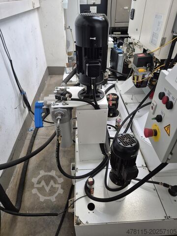 Vertikal bearbetningscentrum Fanuc Robodrill Alpha-D21LiB5