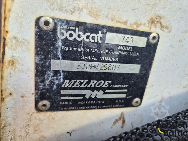 Laddare Bobcat 743