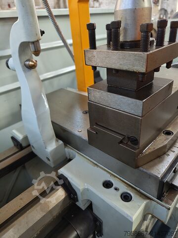 Univerzální soustruh TORNADO 400 × 1000 Metal Technics Polska TOKARKA UNIWERSALNA TORNADO 400×1000