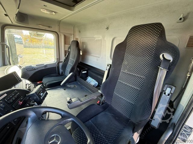 Camion frigorific MERCEDES-BENZ ACTROS 2536 L Kühlkoffer 7,60 m LBW 2 T*CARRIER