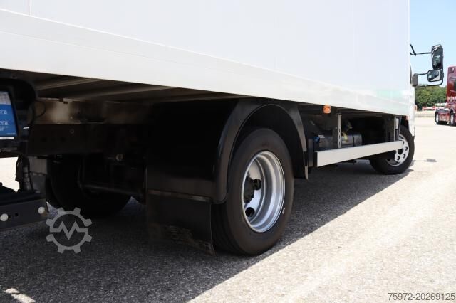 Furgon skrzyniowy Mitsubishi Canter 7C18 AMT