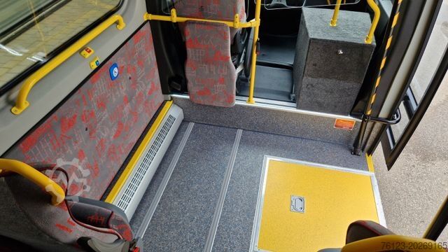 Stadsbus MERCEDES-BENZ 2 x Lagerfahrzeug Bürgerbus Niederflur 9 Sitze