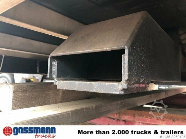 Wechselfahrgestell LKW  Wechselbrücke mit Kranvorrichtung